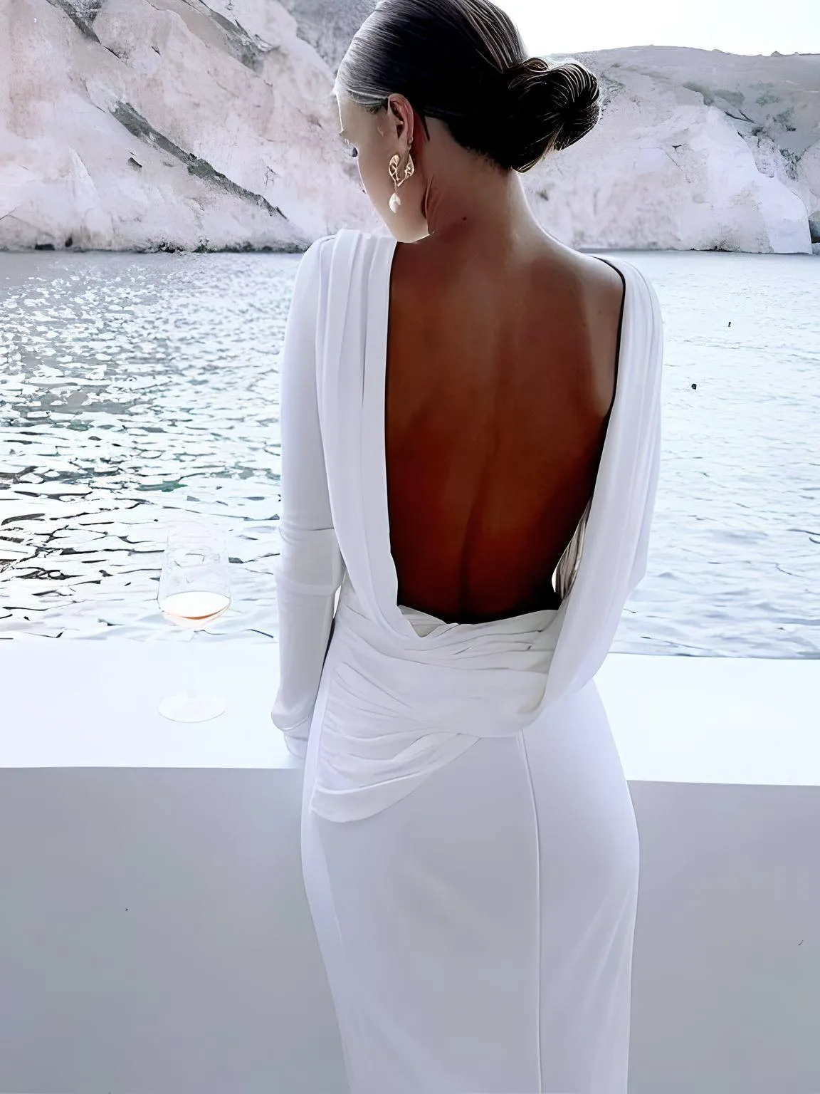 Chic Backless White Long Sleeve Dress For Women Slim Fit Pleated Elegant Round Neck Long Dresses Female Evening Gowns