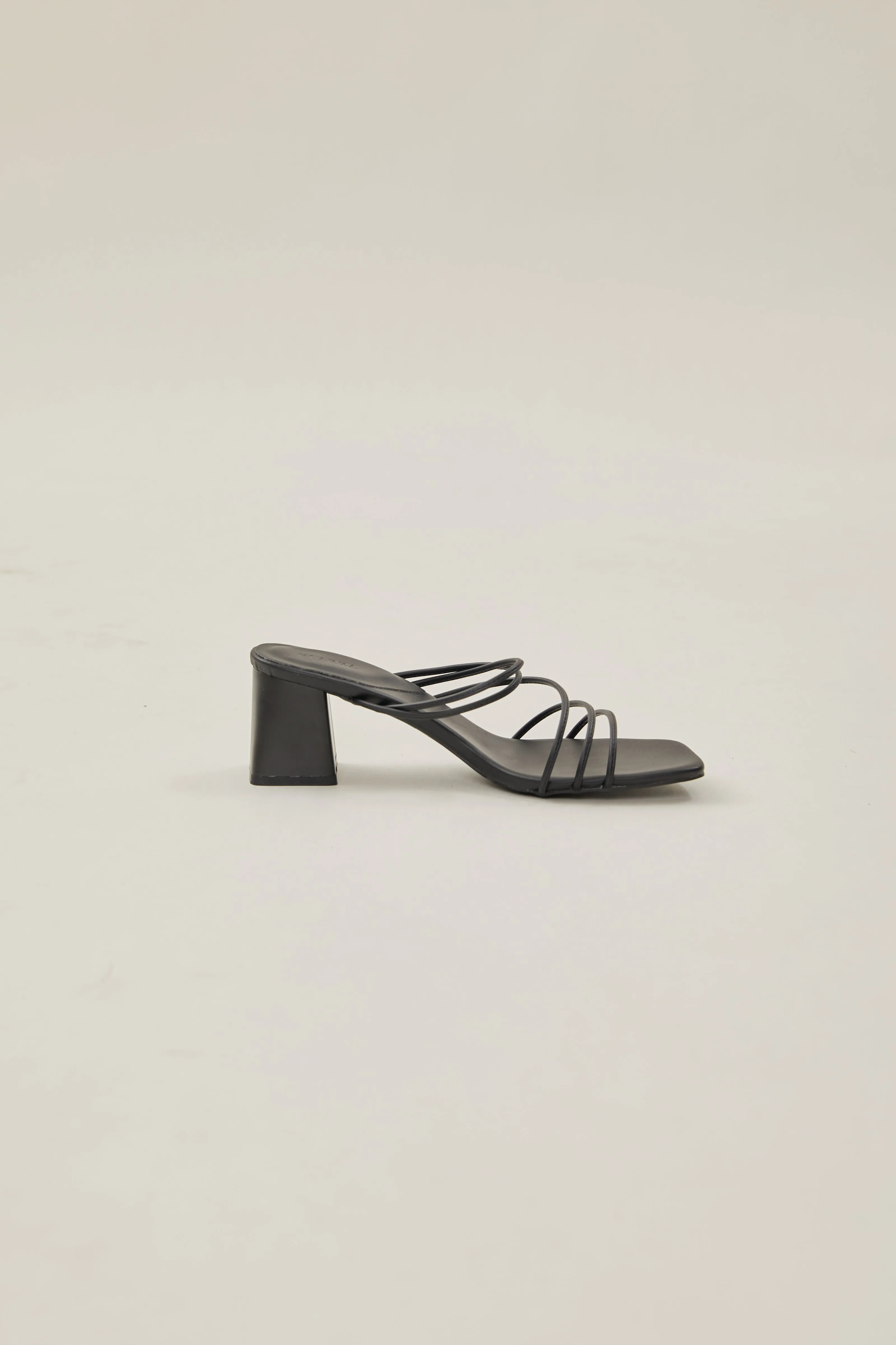 Maya Heels in Matte Black