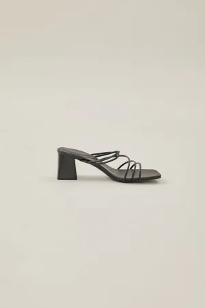 Maya Heels in Matte Black