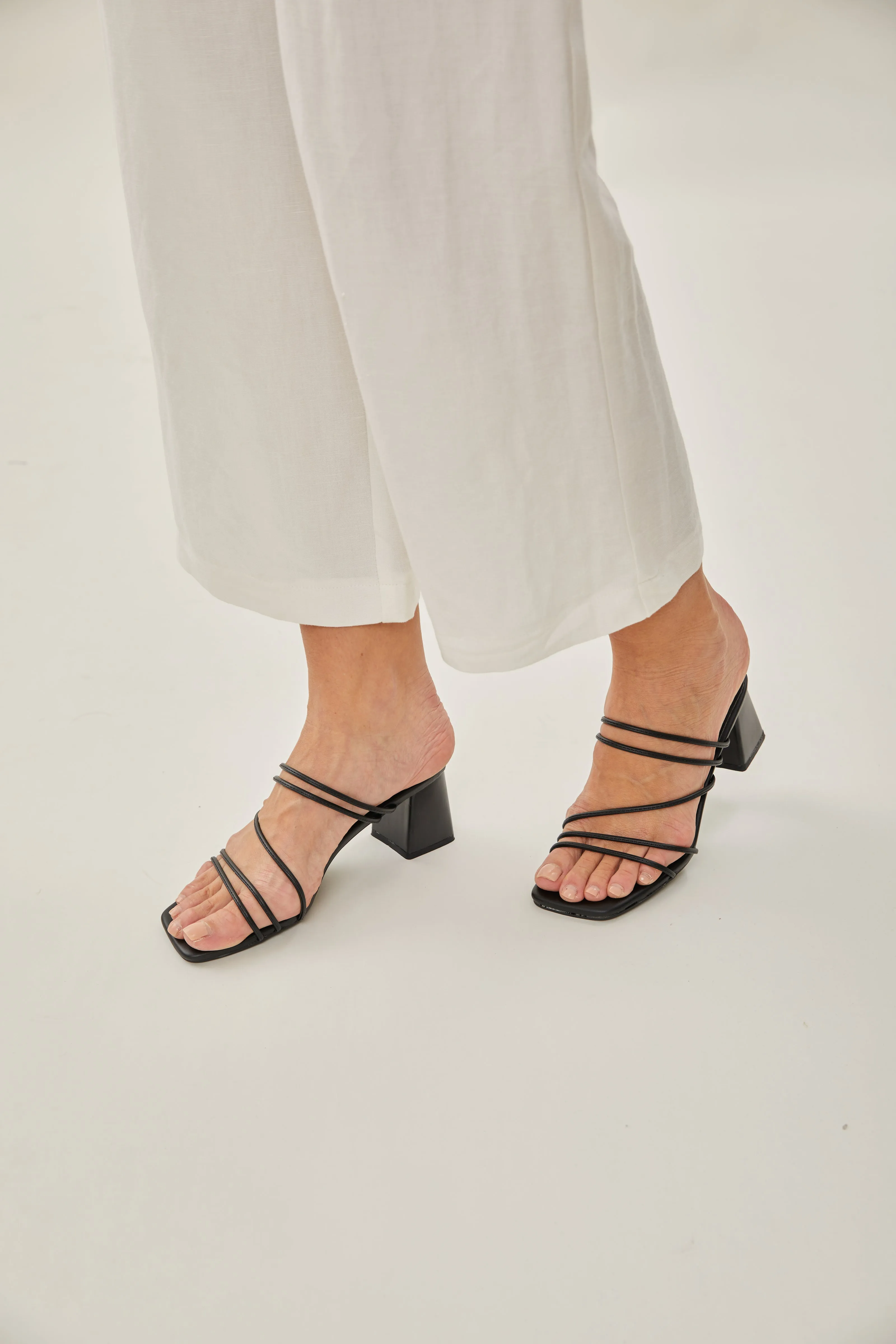 Maya Heels in Matte Black