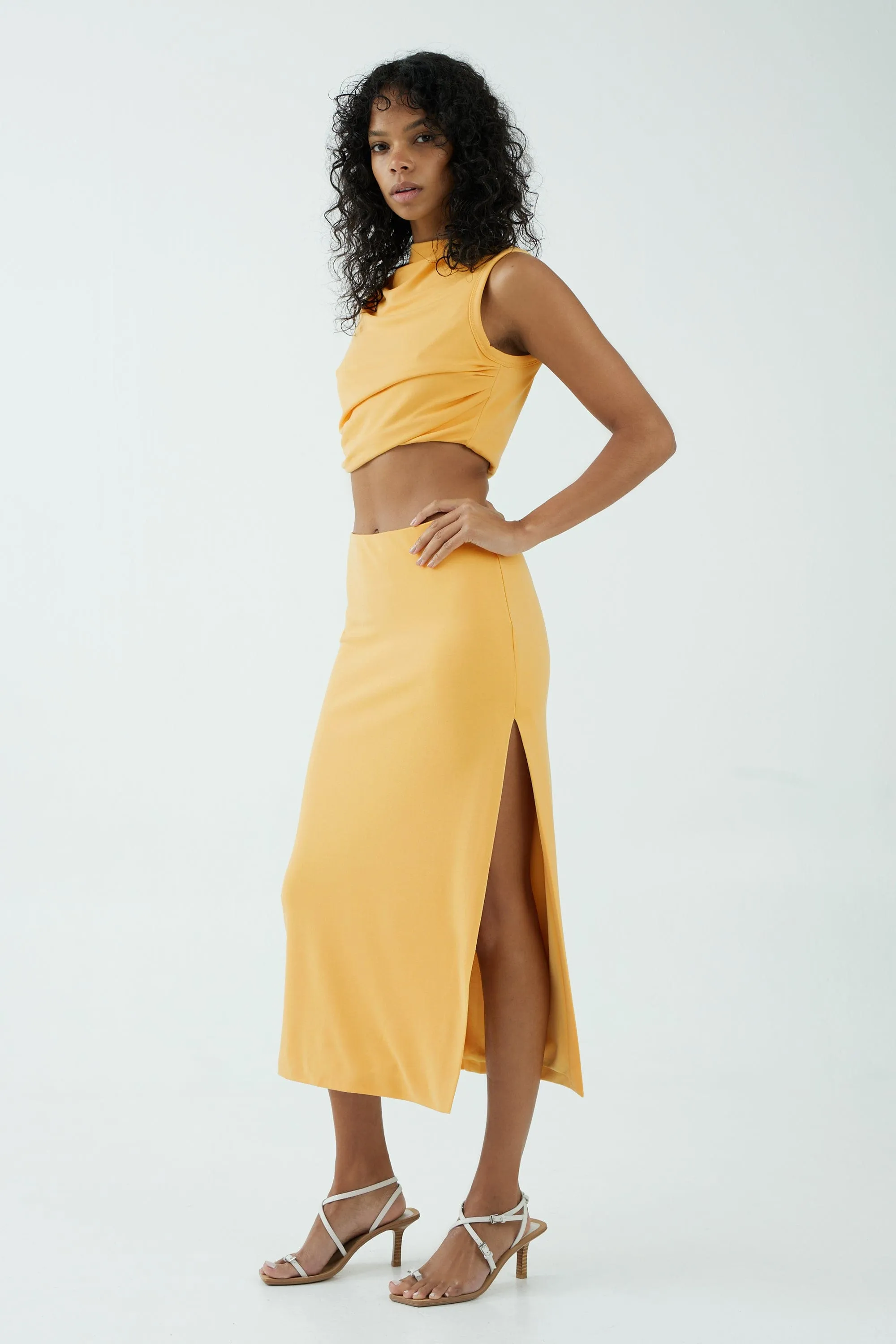MODE SPLIT SIDE MIDI SKIRT | MARIGOLD