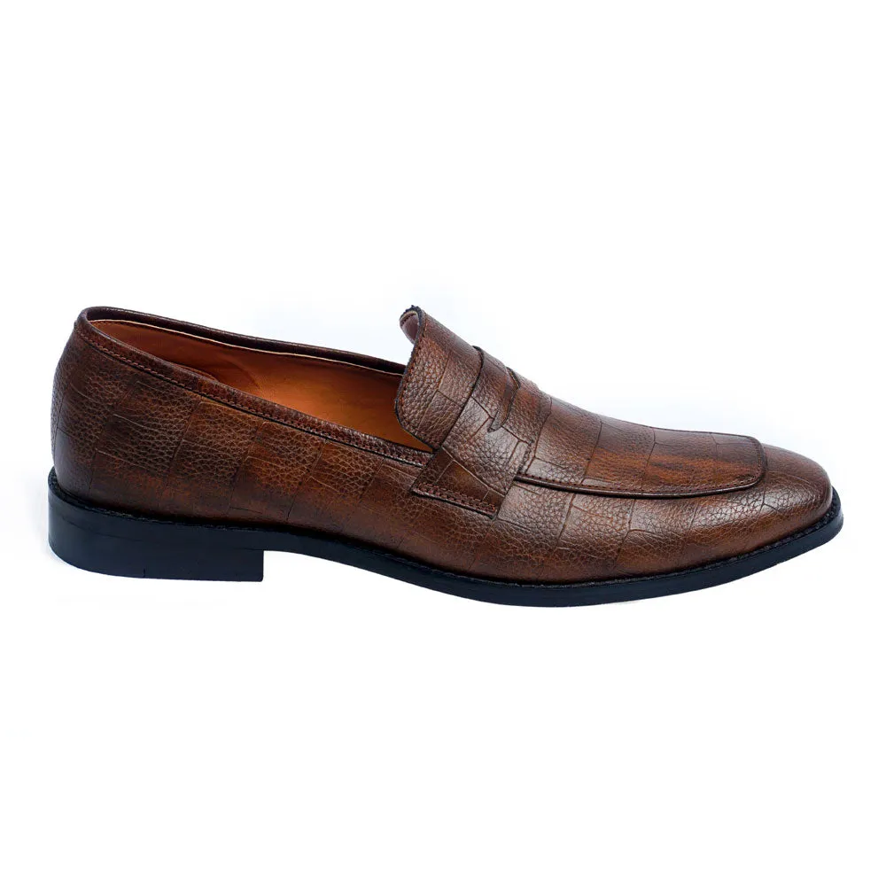 NICHE Crisp Tan Croc Pattern Loafers