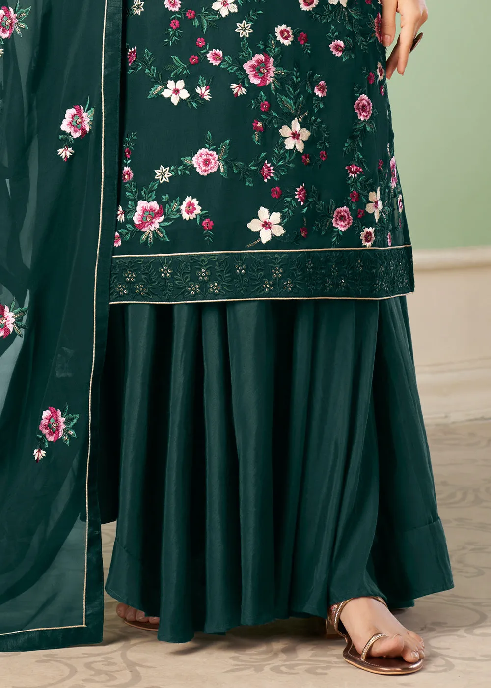 Qivii Sacramento Green Georgette Salwar Suit