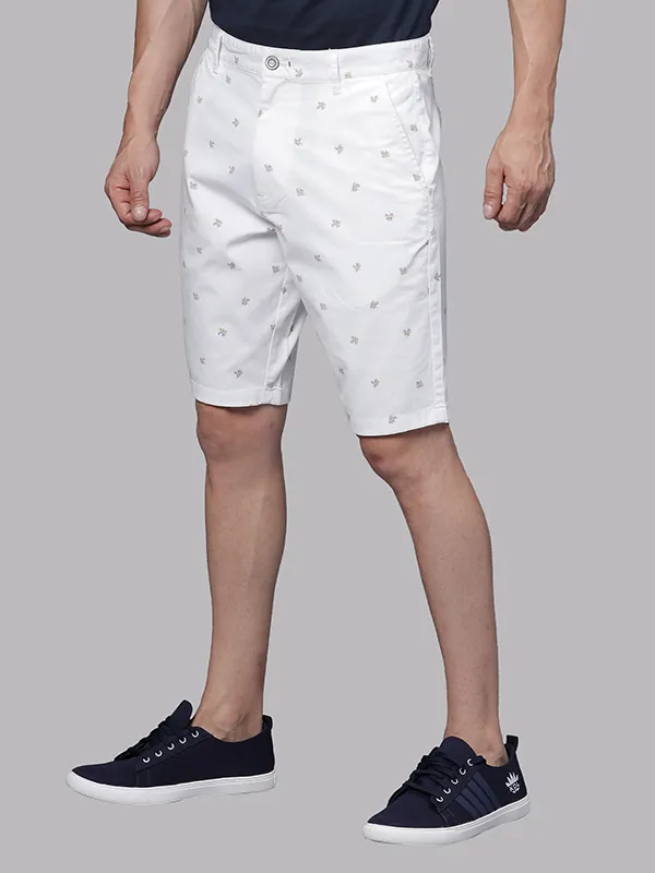 Tic Tac Toe Broken White Print Chino Shorts
